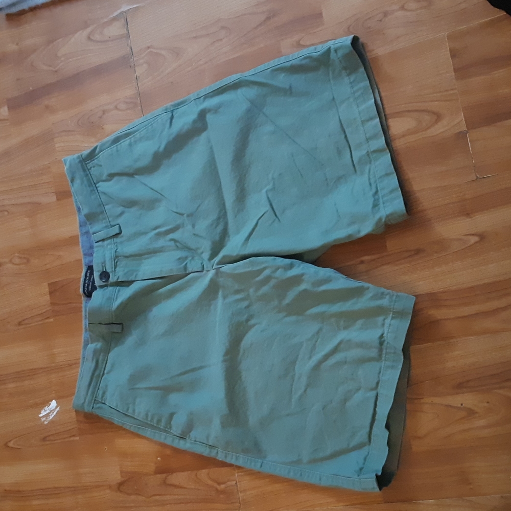 Mens Shorts BANANA REPUBLIC EMERSON 34 Green Casual B17